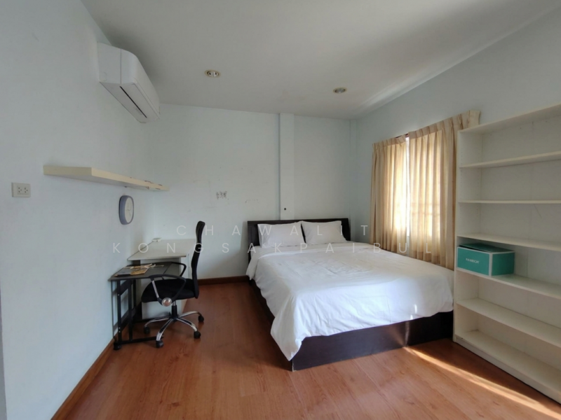 Baan Klang Muang Swiss Town Kaset-Nawamin : บ้านกลางเมือง สวิสทาวน์ เกษตร-นวมินทร์, กรุงเทพ, ซอยหมู่บ้านกลางเมือง, จรเข้บัว, ลาดพร้าว, กรุงเทพ, 205 ตร.ม., ทาวน์เฮ้าส์ ขาย, โดย CHAWALIT KONGSAKPAIBUL, 11635504 - DDproperty.com