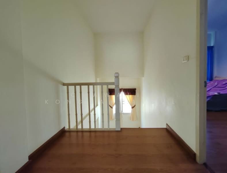 Baan Klang Muang Swiss Town Kaset-Nawamin, Bangkok, Soi Moobaan Klang Mueng, Chorake Bua, Lat Phrao, Bangkok, 3 Bedrooms, 205 sqm, Townhouse For Sale, by CHAWALIT KONGSAKPAIBUL, 11635504 - DDproperty.com