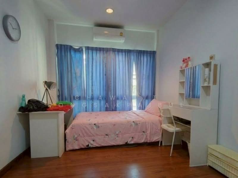 Baan Klang Muang Swiss Town Kaset-Nawamin : บ้านกลางเมือง สวิสทาวน์ เกษตร-นวมินทร์, กรุงเทพ, ซอยหมู่บ้านกลางเมือง, จรเข้บัว, ลาดพร้าว, กรุงเทพ, 205 ตร.ม., ทาวน์เฮ้าส์ ขาย, โดย CHAWALIT KONGSAKPAIBUL, 11635504 - DDproperty.com