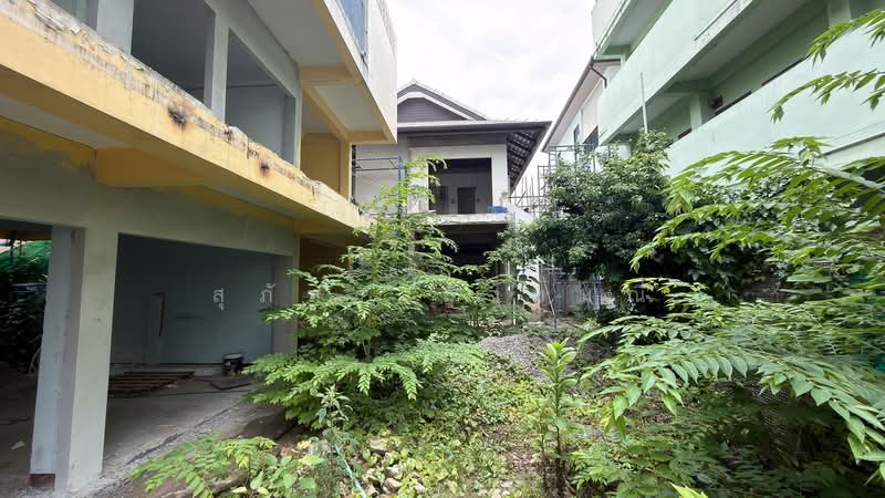ขายอาคารรีโนเวทพูลวิลล่า ทำเลประตูท่าแพ, เชียงใหม่, ศรีภูมิ, เมืองเชียงใหม่, เชียงใหม่, 500 ตร.ม., อพาร์ทเมนท์ ขาย, โดย สุภัทร สังขมณี, 11635547 - DDproperty.com