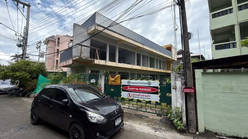 Pool Villa Renovation Building for Sale Chiang Mai, Chiang Mai, Sri Phum, Muang Chiang Mai, Chiang Mai, 10+ Bedrooms, 500 sqm, Apartment For Sale, by สุภัทร สังขมณี, 11635547 - DDproperty.com