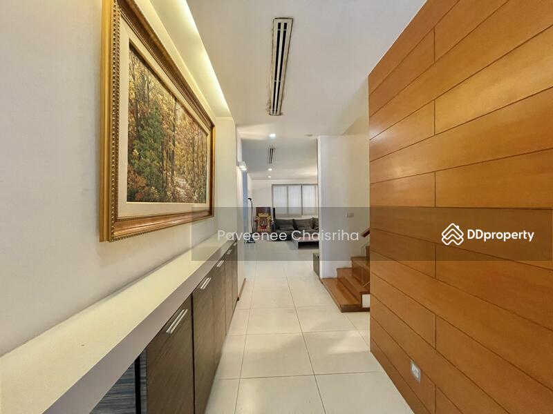 ขาย - House in Ekkamai 22, กรุงเทพ