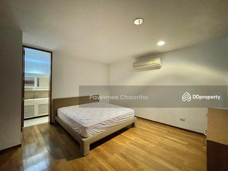 ขาย - House in Ekkamai 22, กรุงเทพ