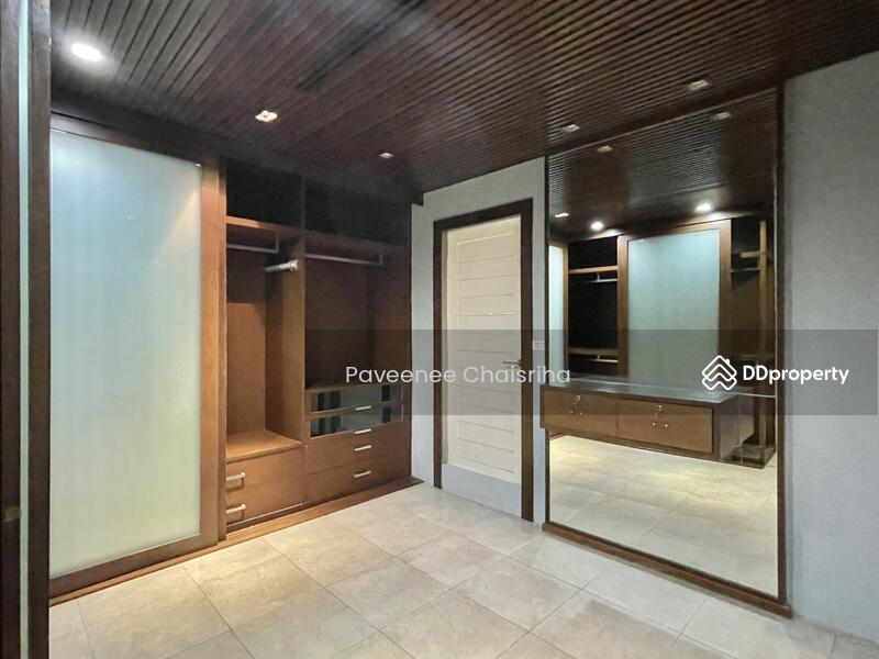 ขาย - House in Ekkamai 22, กรุงเทพ