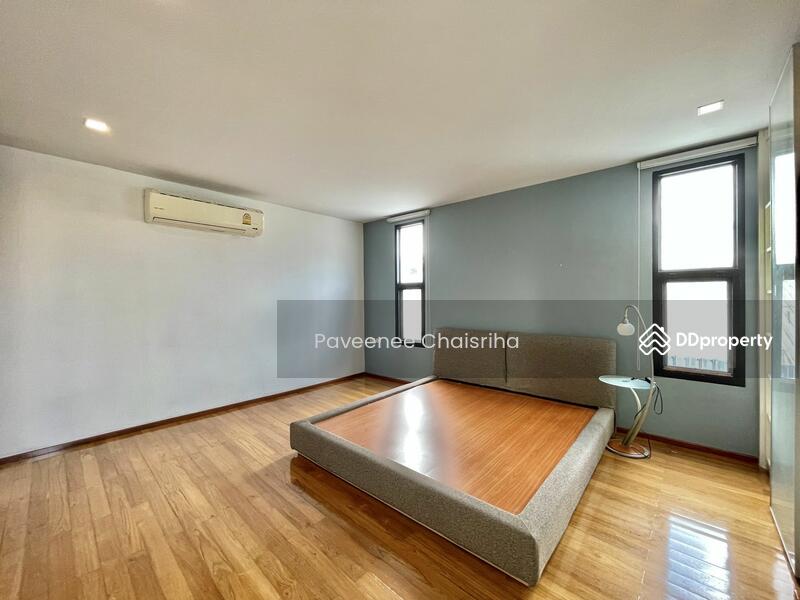 For Sale - House in Ekkamai 22, Bangkok