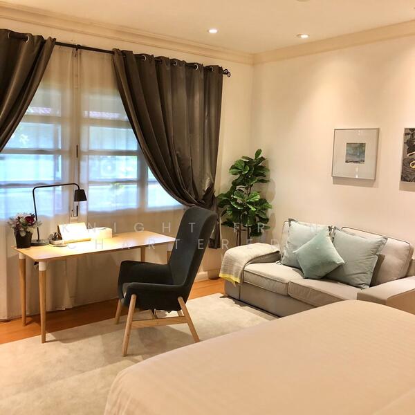 Lake Side Villa 1, Samut Prakan, Bang Kaeo, Bang Plee, Samut Prakan, 5 Bedrooms, 555 sqm, Single Detached House For Rent, by Knight Frank Chartered (Thailand) Co.,Ltd, 11638251 - DDproperty.com