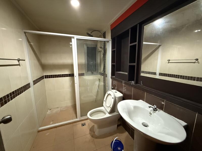 Lake View Geneva Condominium : เลควิวคอนโดมิเนียม อาคารเจนีวา, นนทบุรี, แจ้งวัฒนะ, บ้านใหม่, ปากเกร็ด, นนทบุรี, 80 ตร.ม., คอนโด ให้เช่า, โดย Living Real Estates, 11639168 - DDproperty.com