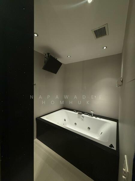 Le Raffine Jambunuda Sukhumvit 31 : เลอรัฟฟิเน่ ชมพูนุช สุขุมวิท 31, กรุงเทพ, ถนนสุขุมวิท 31, คลองเตยเหนือ, วัฒนา, กรุงเทพ, 385 ตร.ม., คอนโด ให้เช่า, โดย Napawadee Homhuk, 11639907 - DDproperty.com