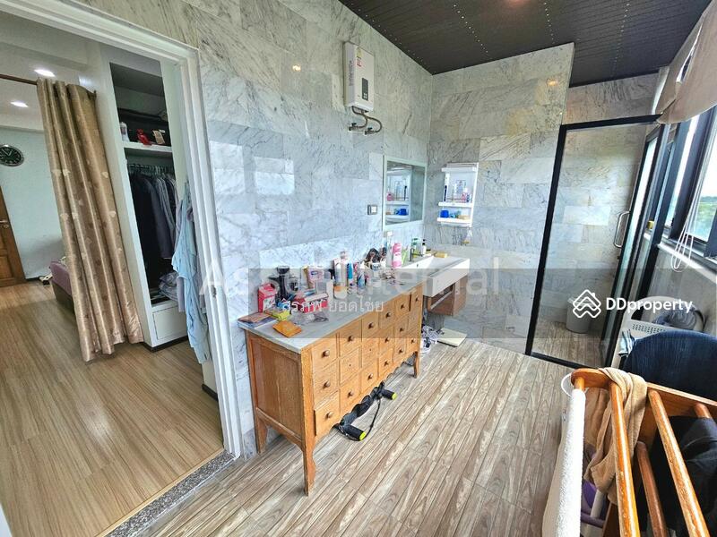 ขาย - ขาย ที่ดิน พร้อม Home Office สำนักงาน 4 ชั้นครึ่ง เนื้อที่ 1 ไร่ 10 ห้องนอน 9 ห้องน้ำ, กรุงเทพ