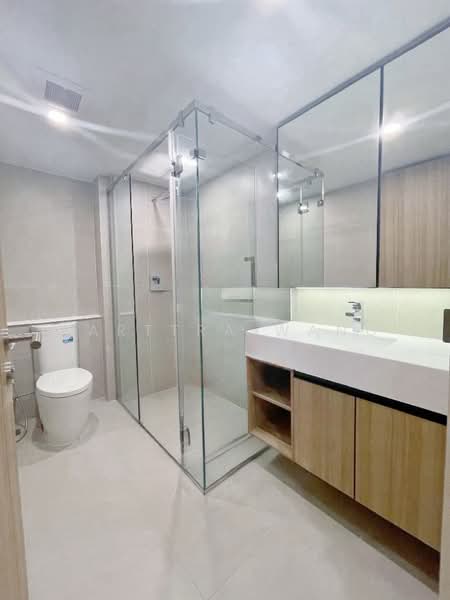 Na Vara Residence, Bangkok, 33/6 Soi Langsuan, Lumphini, Pathum Wan, Bangkok, 2 Bedrooms, 67 sqm, Condo For Rent, by Sarttra Wang, 11641045 - DDproperty.com