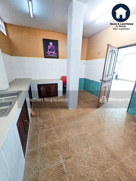 For Rent - Commercial building, 4 units, Area 8, good location, size 540 sq m., Songkhla