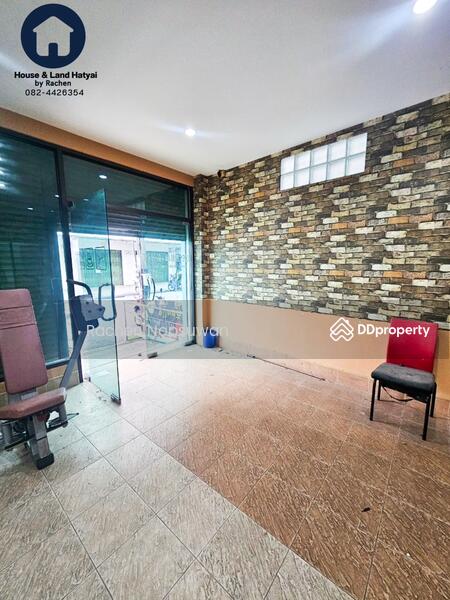 For Rent - Commercial building, 4 units, Area 8, good location, size 540 sq m., Songkhla