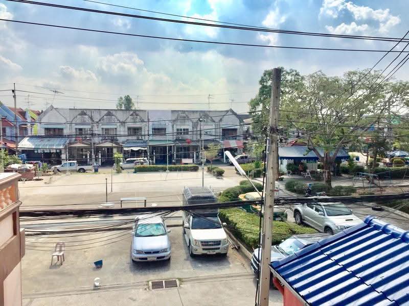 ขายหมู่บ้านพูนสินธานี 2 ถนนเคหะร่มเกล้า 39 แขวงคลองสองต้นนุ่น เขตลาดกระบัง, กรุงเทพ, คลองสองต้นนุ่น, ลาดกระบัง, กรุงเทพ, 155 ตร.ม., ทาวน์เฮ้าส์ ขาย, โดย Korn Thiptharat, 11641610 - DDproperty.com