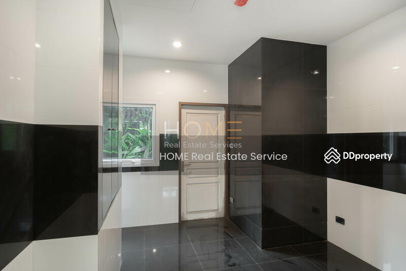 For Sale - The Gallery House Pattern, Bangkok