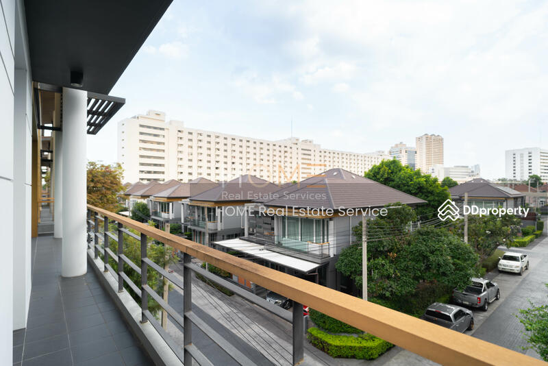 For Sale - The Gallery House Pattern, Bangkok