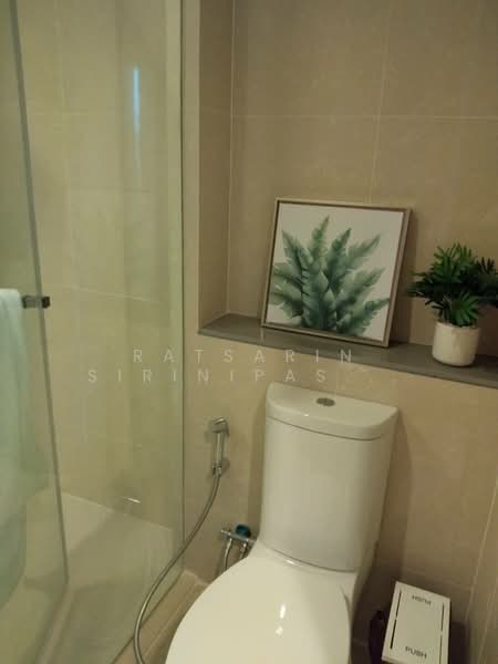 The Esse Asoke, Bangkok, 333 Soi Sukhumvit 21, Sukhumvit Road, Khlongtoei Nua, Watthana, Bangkok, 1 Bedroom, 48 sqm, Condo For Rent, by Ratsarin Sirinipaspong, 11645248 - DDproperty.com