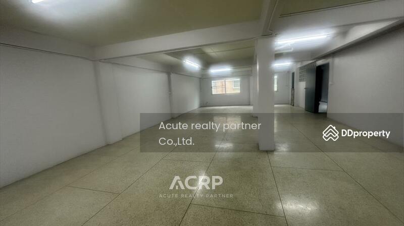 For Rent - Commercial building for rent, Soi Charansanitwong 28/2, about 150 meters near MRT Yaek Fai Chai, Bangkok
