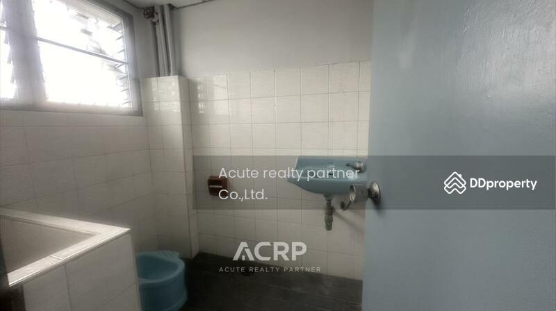 For Rent - Commercial building for rent, Soi Charansanitwong 28/2, about 150 meters near MRT Yaek Fai Chai, Bangkok