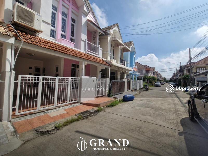 For Sale - Warangkun Khlong 3 Village, Pathum Thani