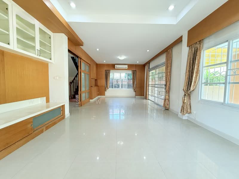 Le Nakarin Srinakarin, Samut Prakan, Moobaan Le Nakarin Road, Bang Mueng, Muang Samut Prakarn, Samut Prakan, 3 Bedrooms, 215 sqm, Single Detached House For Sale, by Wanas Wanassanan, 11647471 - DDproperty.com