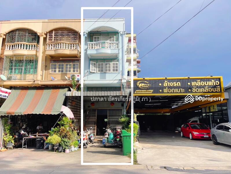 ขาย - ขายด่วนอาคารพาณิชย์ 3 ชั้น พร้อมผู้เช่า ทำเลค้าขาย บางกรวย –จงถนอม, นนทบุรี