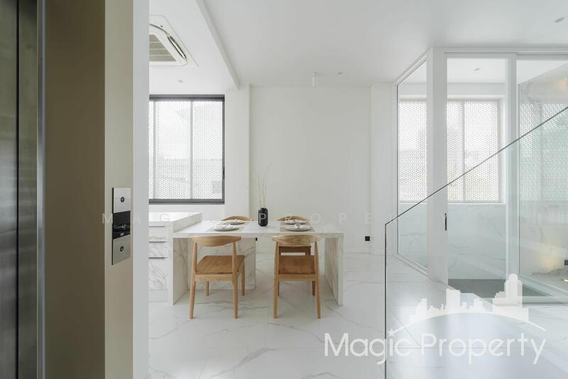 Single House in Ekkamai soi 10 For Rent, Bangkok, เอกมัย ซอย 10, Khlong Tan Nua, Watthana, Bangkok, 3 Bedrooms, 360 sqm, Single Detached House For Rent, by Magic Property, 11648937 - DDproperty.com