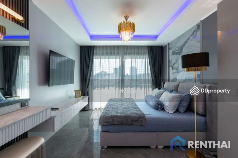 For Sale - Modern Pool Villa 5 Bedrooms 5Bathrooms near Jomtien beach, Chon Buri