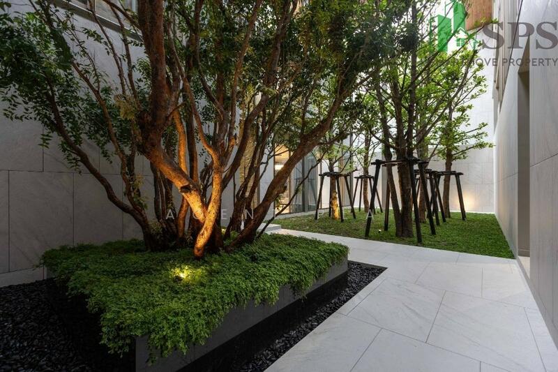 For sale: Unique Luxury 3-storey single house with swimming pool, Soi Praditmanutham 10 (SPSP589), Bangkok, Khlong Chaokhun Sing, Wang Thonglang, Bangkok, 5 Bedrooms, 1,670 sqm, Single Detached House For Sale, by Agent Pla, 11649677 - DDproperty.com
