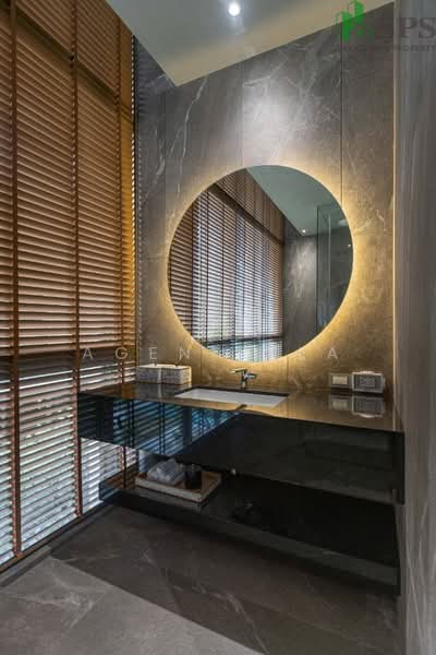 For sale: Unique Luxury 3-storey single house with swimming pool, Soi Praditmanutham 10 (SPSP589), Bangkok, Khlong Chaokhun Sing, Wang Thonglang, Bangkok, 5 Bedrooms, 1,670 sqm, Single Detached House For Sale, by Agent Pla, 11649677 - DDproperty.com