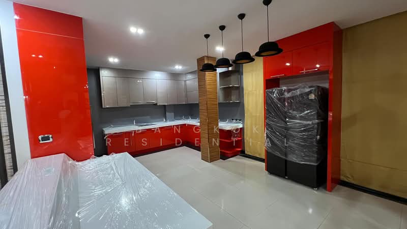 Detached House, Bangkok, Sukhumvit 26, Khong Tan, Khlong Toei, Bangkok, 5 Bedrooms, 300 sqm, Single Detached House For Rent, by Bangkok Residential, 11649789 - DDproperty.com