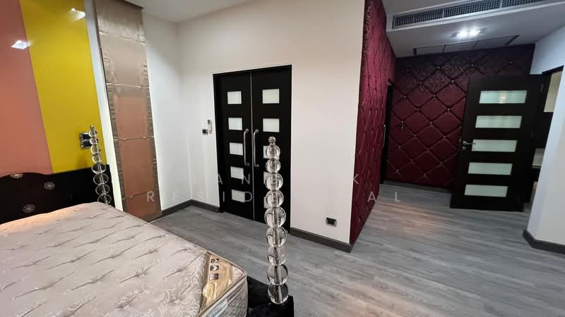 Detached House, Bangkok, Sukhumvit 26, Khong Tan, Khlong Toei, Bangkok, 5 Bedrooms, 300 sqm, Single Detached House For Rent, by Bangkok Residential, 11649789 - DDproperty.com