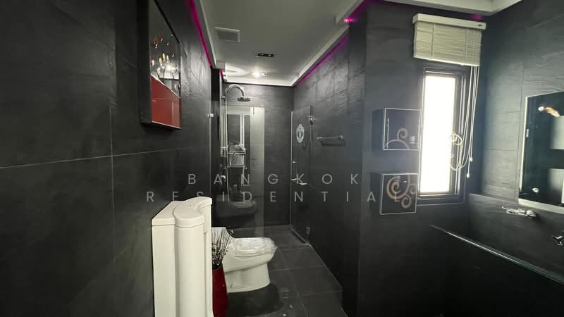 Detached House, Bangkok, Sukhumvit 26, Khong Tan, Khlong Toei, Bangkok, 5 Bedrooms, 300 sqm, Single Detached House For Rent, by Bangkok Residential, 11649789 - DDproperty.com
