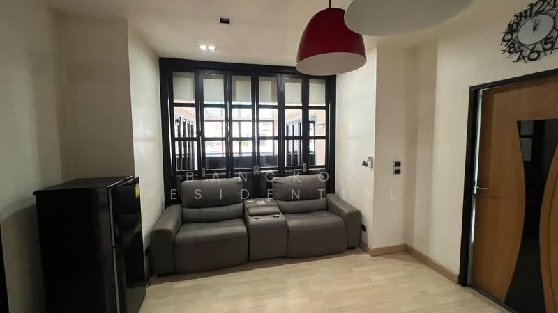 Detached House, Bangkok, Sukhumvit 26, Khong Tan, Khlong Toei, Bangkok, 5 Bedrooms, 300 sqm, Single Detached House For Rent, by Bangkok Residential, 11649789 - DDproperty.com