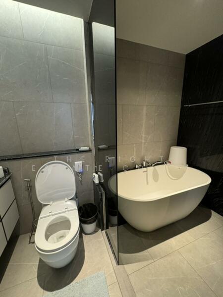 The Reserve Sukhumvit 61, Bangkok, 78 Soi Sukhumvit 61, Khlong Tan Nua, Watthana, Bangkok, 2 Bedrooms, 76 sqm, Condo For Rent, by The Right Estate Co,.Ltd., 11649796 - DDproperty.com