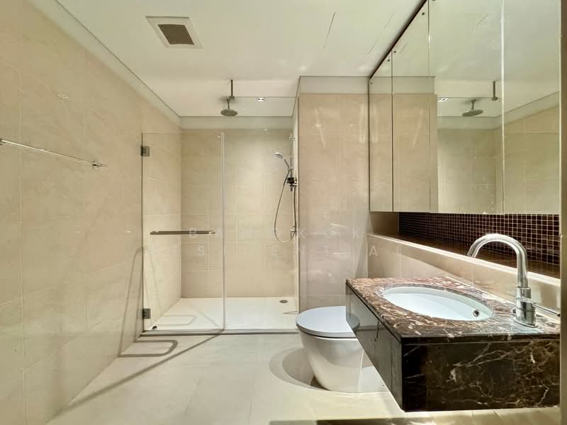 The Lakes, Bangkok, 123 Ratchadaphisek Road, Khlong Toei, Khlong Toei, Bangkok, 3 Bedrooms, 210 sqm, Condo For Rent, by Bangkok Residential, 11650346 - DDproperty.com