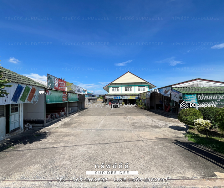 ขาย - ขายที่ดินพร้อมสิ่งปลูกสร้าง กิจการวัสดุก่อสร้าง มีฐานลูกค้าประจำ ทำเลดีติดถนนหลัก ดำเนินกิจการต่อได้, กรุงเทพ
