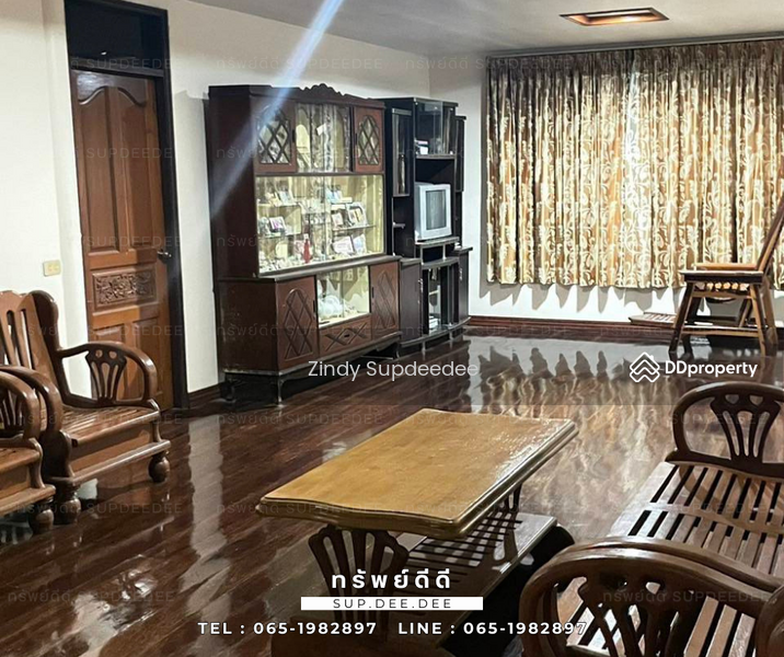 ขาย - ขายที่ดินพร้อมสิ่งปลูกสร้าง กิจการวัสดุก่อสร้าง มีฐานลูกค้าประจำ ทำเลดีติดถนนหลัก ดำเนินกิจการต่อได้, กรุงเทพ