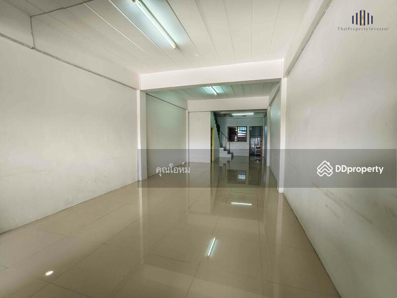 ขาย - อาคารพาณิชย์ 3 ชั้น รีโนเวทใหม่ พร้อมเข้าอยู่ ขนาด 22 ตร.วา ทำเลทอง ติดถนน เหมาะมากสำหรับค้าขาย, พระนครศรีอยุธยา