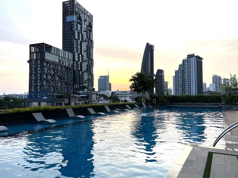 Siri At Sukhumvit, Bangkok, 902 Sukhumvit Road, Phra Kanong, Khlong Toei, Bangkok, 2 Bedrooms, 69 sqm, Condo For Sale, by Beyond360, 11651527 - DDproperty.com
