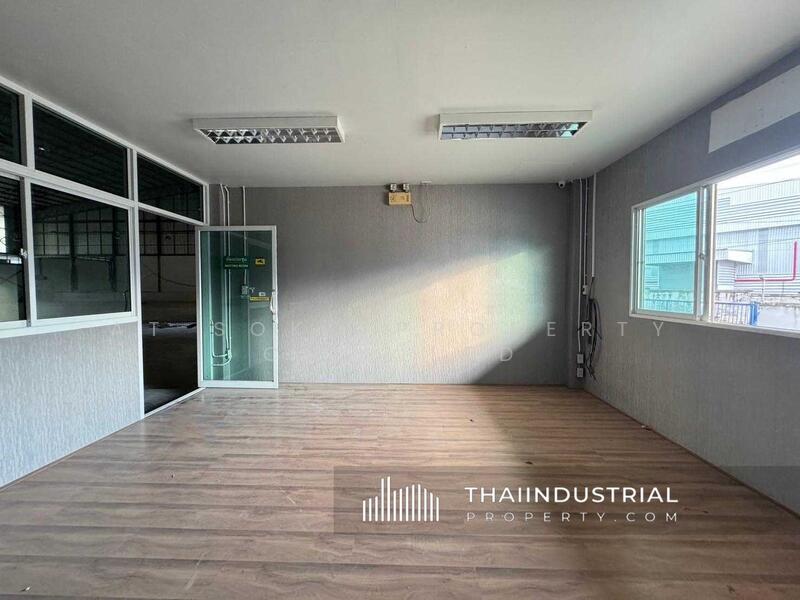 ให้เช่า - โกดังให้เช่า โรงงานให้เช่า 1700 ตรม สุรศักดิ์, ศรีราชา, ชลบุรี (หมายเลขประกาศ: AT1831R), ชลบุรี