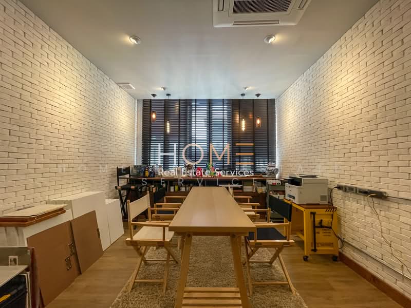 Aires Rama 9, Bangkok, Soi Hua Mak 25, Hua Mak Road, Suan Luang, Suan Luang, Bangkok, 2 Bedrooms, 250 sqm, Townhouse For Sale, by HOME Real Estate Service, 11652699 - DDproperty.com