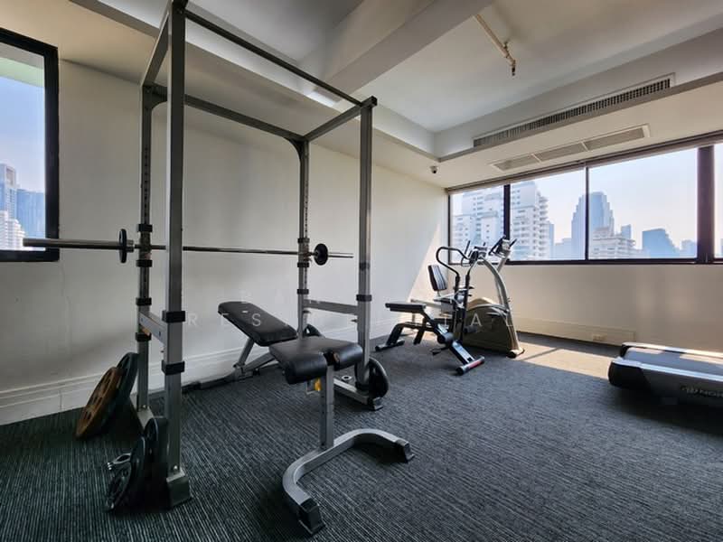 Lake Green, Bangkok, 199 Sukhumvit Soi 8, Khlong Toei, Bangkok, 2 Bedrooms, 120 sqm, Condo For Rent, by Bangkok Residential, 11653020 - DDproperty.com