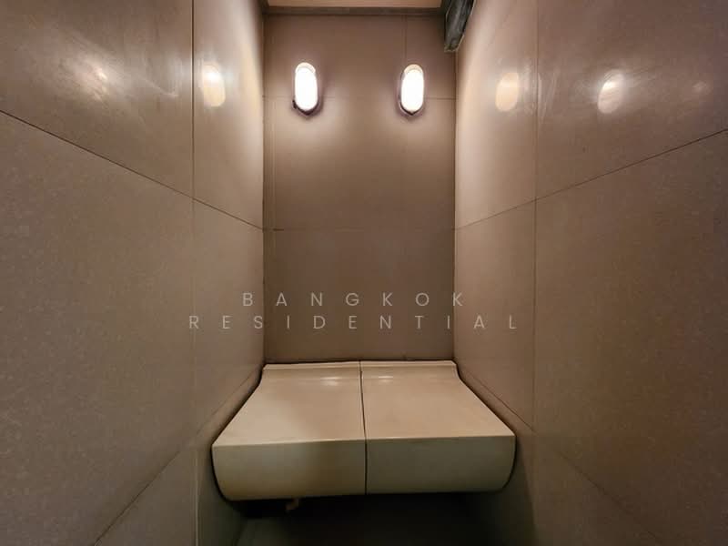 Lake Green, Bangkok, 199 Sukhumvit Soi 8, Khlong Toei, Bangkok, 2 Bedrooms, 120 sqm, Condo For Rent, by Bangkok Residential, 11653020 - DDproperty.com