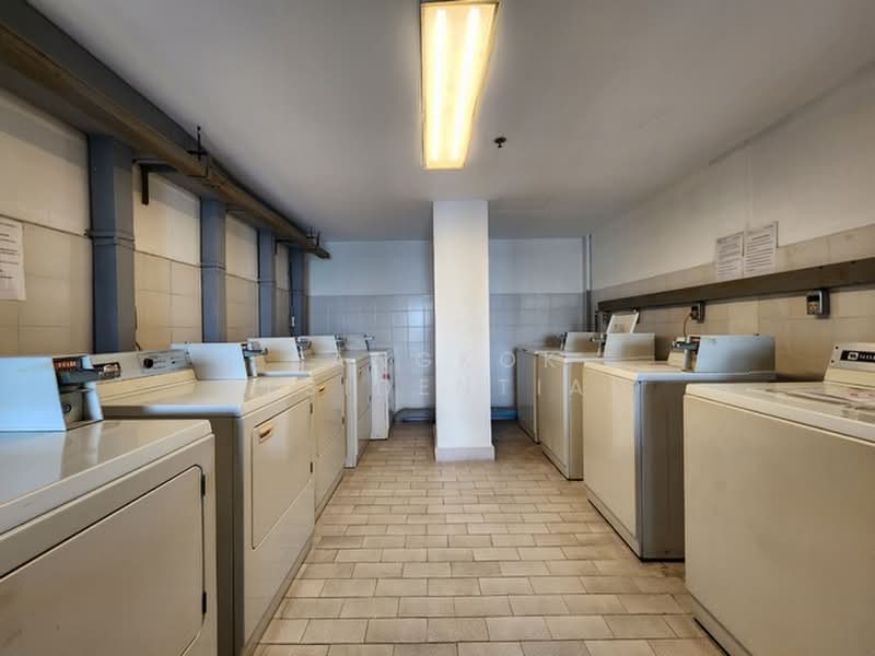 Lake Green, Bangkok, 199 Sukhumvit Soi 8, Khlong Toei, Bangkok, 2 Bedrooms, 120 sqm, Condo For Rent, by Bangkok Residential, 11653020 - DDproperty.com