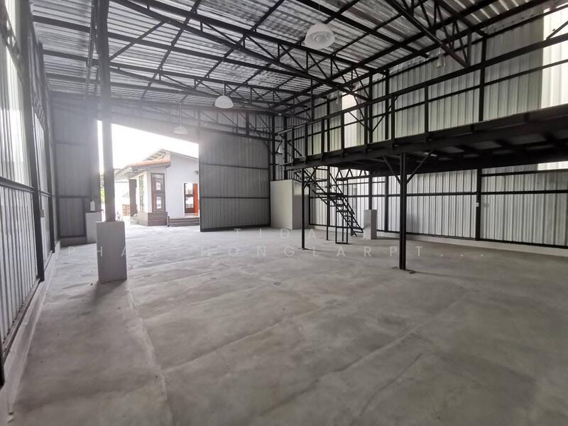 ให้เช่า - โกดัง และ ออฟฟิศ @ ถนนรามอินทรา, กรุงเทพ