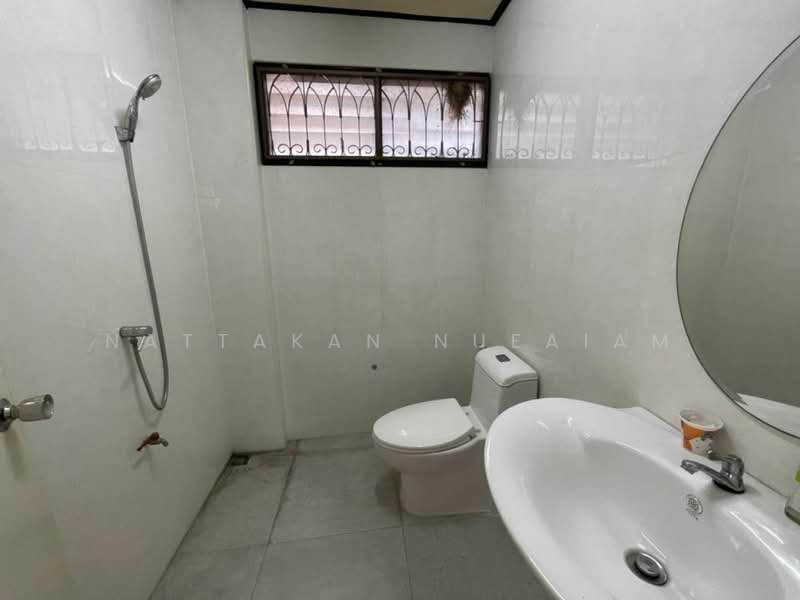 ถูกสุด บ้านเดี่ยว มณฑลทิพย์ พุทธมณฑลสาย 4 (ซ.กระทุ่มล้ม17) ติดถนนใหญ่ ใกล้ ม.มหิดล, Nakhon Pathom, Krathum Lom, Sam Phran, Nakhon Pathom, 3 Bedrooms, 125 sqm, Single Detached House For Sale, by Nattakan nueaiam, 11657383 - DDproperty.com