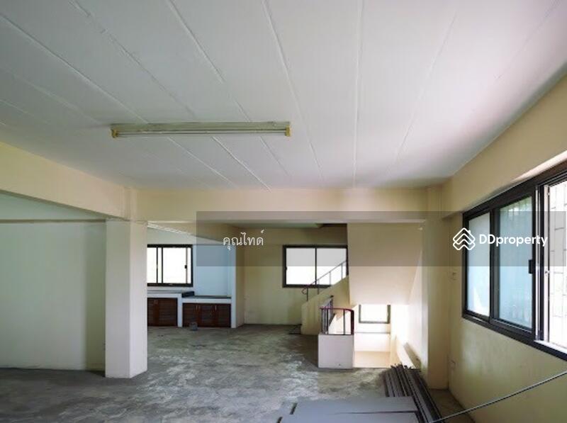 For Rent - พร้อมเจรจาราคา !! ให้เช่าตึกแถว 2 คูหาติดถนนใหญ่ นครอินทร์ 4 ชั้น (แบ่งชั้นเช่าได้) เดินทางสะดวก, Nonthaburi