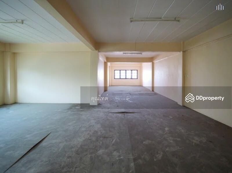For Rent - พร้อมเจรจาราคา !! ให้เช่าตึกแถว 2 คูหาติดถนนใหญ่ นครอินทร์ 4 ชั้น (แบ่งชั้นเช่าได้) เดินทางสะดวก, Nonthaburi