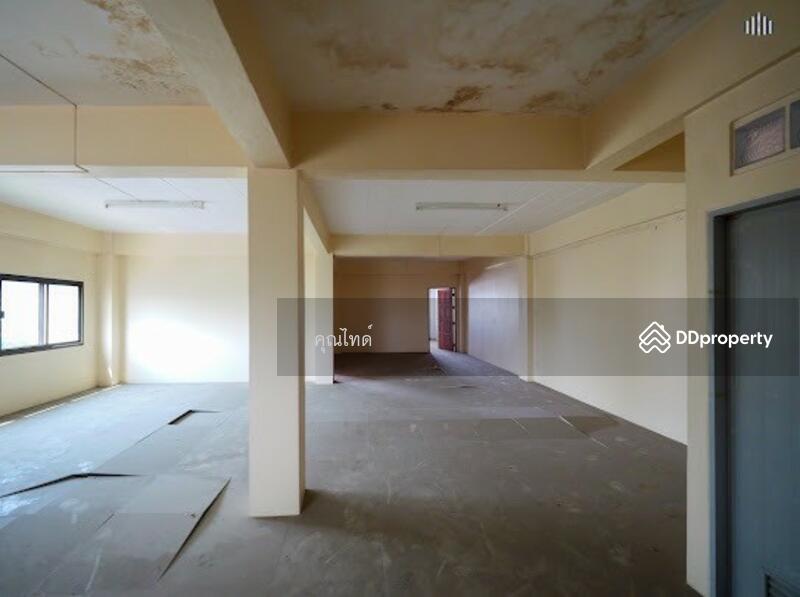 For Rent - พร้อมเจรจาราคา !! ให้เช่าตึกแถว 2 คูหาติดถนนใหญ่ นครอินทร์ 4 ชั้น (แบ่งชั้นเช่าได้) เดินทางสะดวก, Nonthaburi