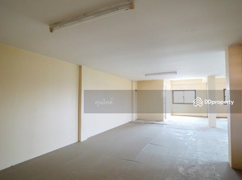 For Rent - พร้อมเจรจาราคา !! ให้เช่าตึกแถว 2 คูหาติดถนนใหญ่ นครอินทร์ 4 ชั้น (แบ่งชั้นเช่าได้) เดินทางสะดวก, Nonthaburi